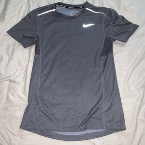 NIKE DRI FIT
